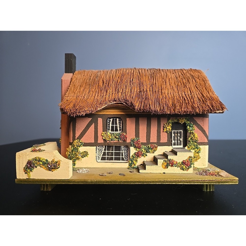 PAULINE RALPH Hand Made Music Box English Musical Cottage "Shakespearian"